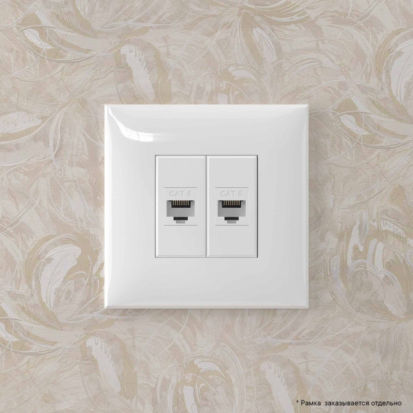 Avanti Компьютерная розетка RJ-45 без шторки в    стену, кат.6 двойная, Белое облако