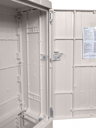 Шкаф с цоколем, полиэстер. ШЭ-01, GRP, IP54, IK10, от -50 до +70 °С, (600х1770х320) TDM