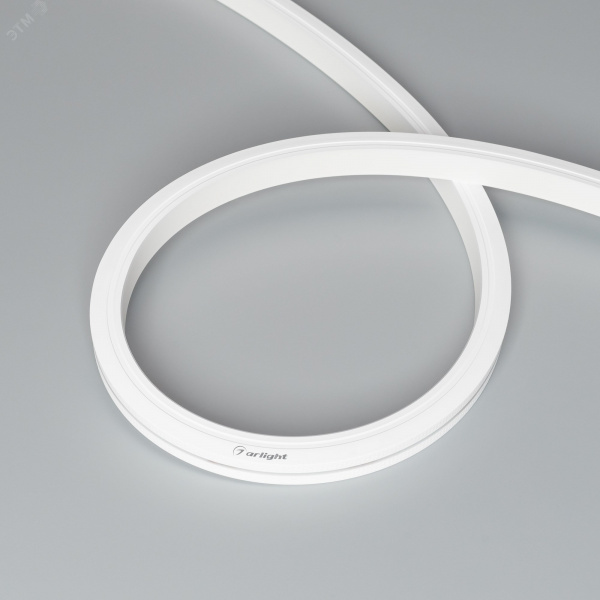 Лента герметичная MOONLIGHT-TOP-A140-13x12мм 24V Warm3000 9.6 W/m, IP67, 2835, 5м 9.6 Вт/м, IP67