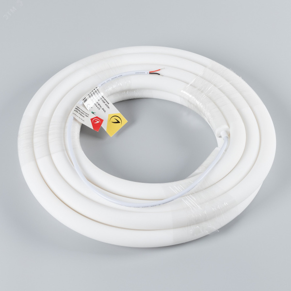 Лента герметичная MOONLIGHT-TOP-A336-D18мм 24V Warm2300 360deg 14.4 W/m, IP65, 2835, 5м, wire x1 вывод кабеля прямой