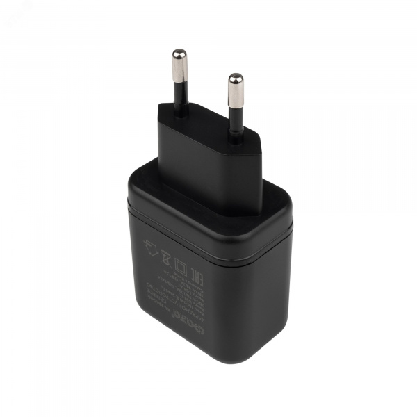 Зарядное устройство сетевое (адаптер к кабелю USB) черный 20 Вт 2 разъема USB-A Type-C ФАZА
