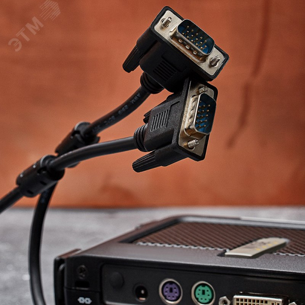 Кабель VGA - VGA с ферритами, 1.8 м., черный